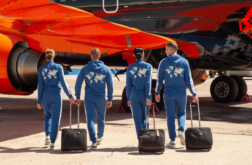 Flight attendants changed their uniforms to sportswear
